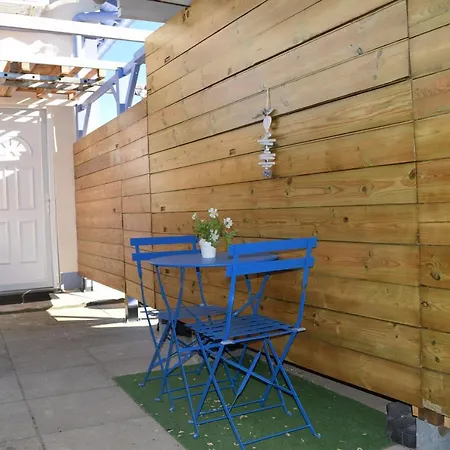 La Joie Dans Quartier Chic