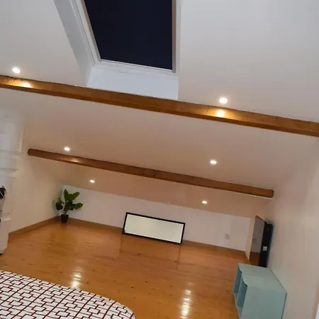 La Joie Dans Quartier Chic