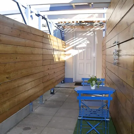 La Joie Dans Quartier Chic アパート