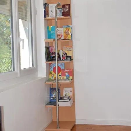 La Joie Dans Quartier Chic *